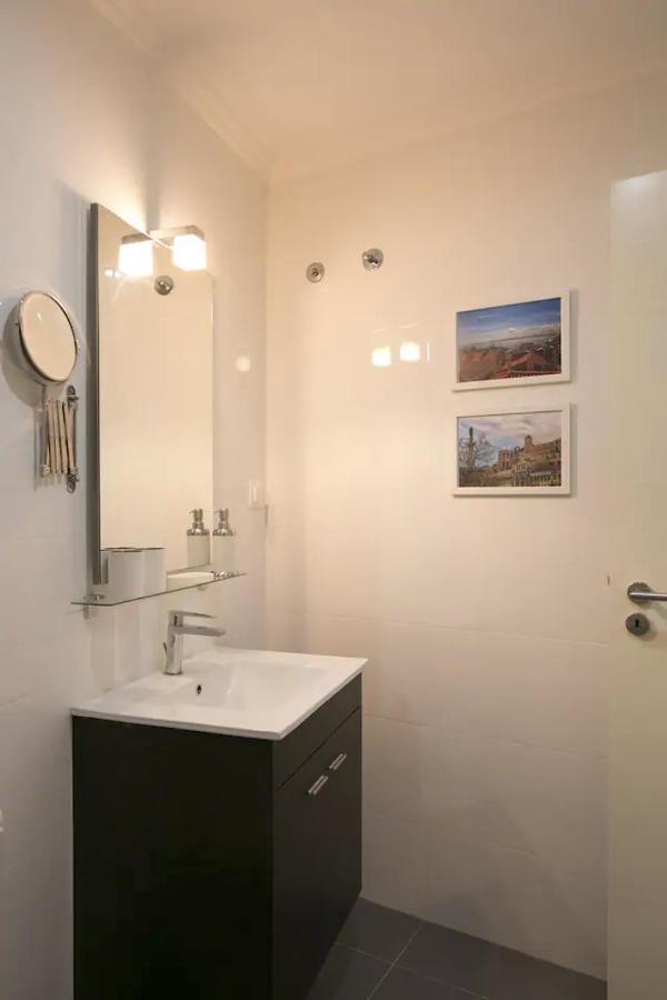 Central Lisbon Cozy & Near The Subway Apartment Bagian luar foto