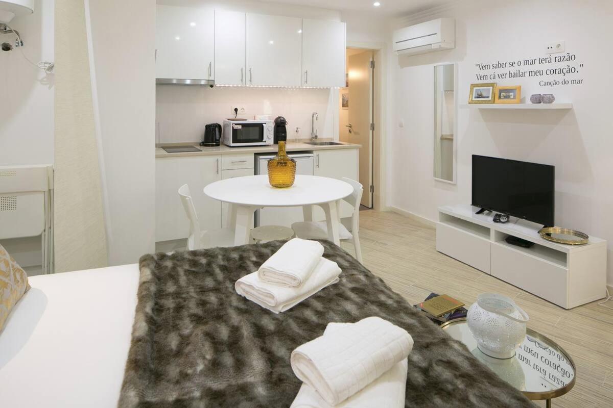 Central Lisbon Cozy & Near The Subway Apartment Bagian luar foto