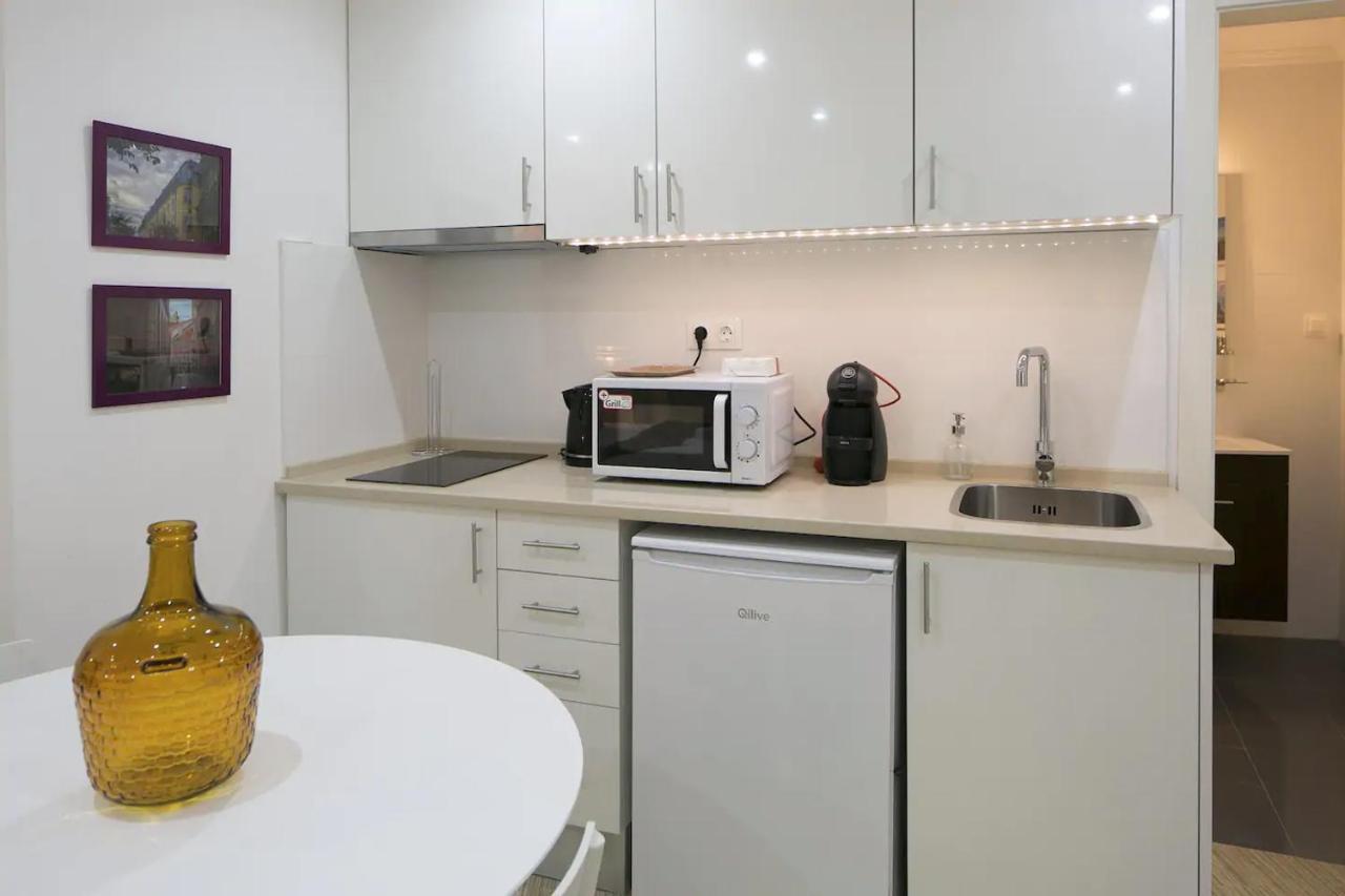 Central Lisbon Cozy & Near The Subway Apartment Bagian luar foto